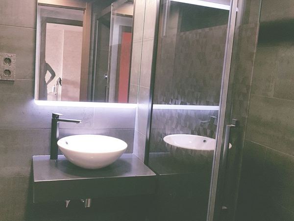 Baño reformado – trabajo de Leodaniart