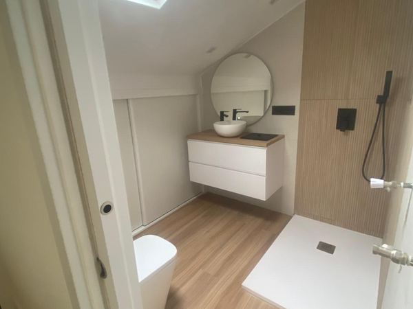 Baño reformado – trabajo de Leodaniart