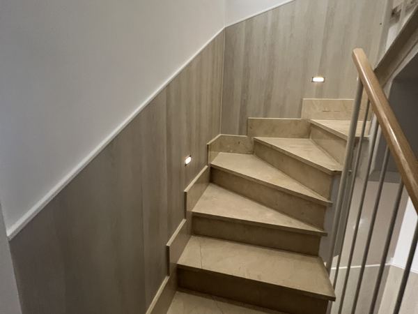 Pasillo / escalera – trabajo de Leodaniart
